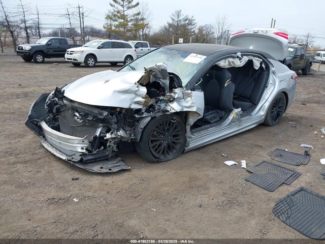 4T1B11HK1JU108862 Toyota CAMRY SE