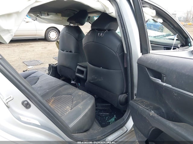 4T1B11HK1JU108862 Toyota CAMRY SE