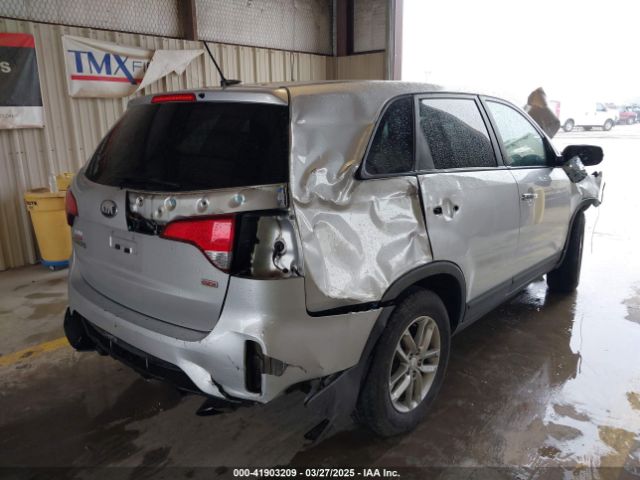 5XYKT4A69EG428807 KIA SORENTO LX
