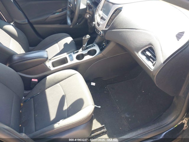 1G1BC5SM5H7160285 Chevrolet Cruze Ls Auto