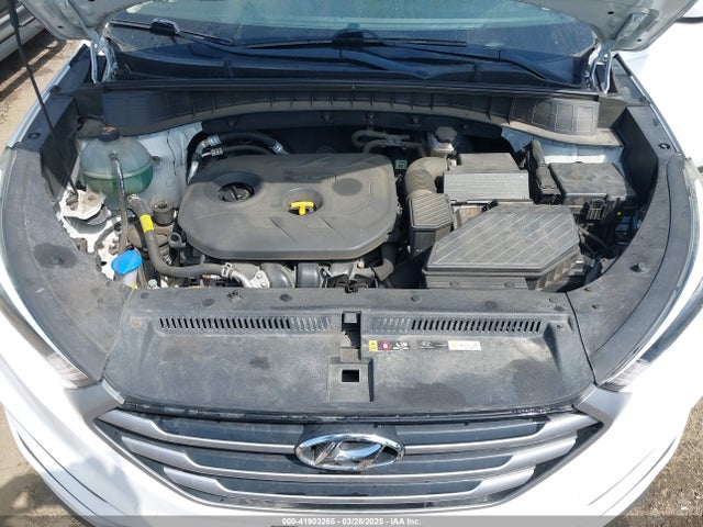 KM8J23A44HU571248 Hyundai TUCSON SE