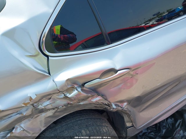 4T1G11AK3PU723826 Toyota CAMRY SE