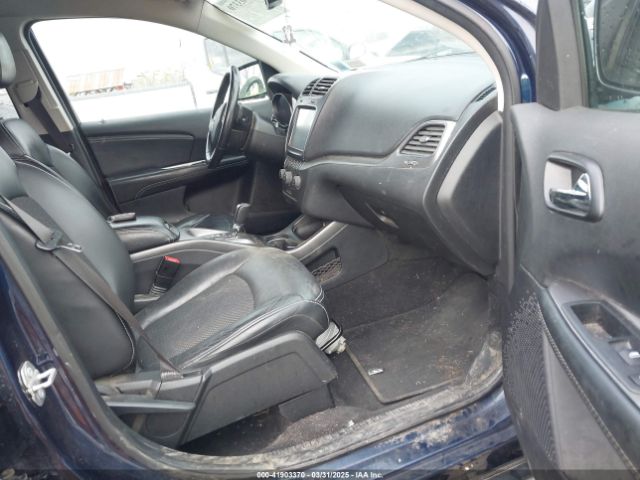 3C4PDDGGXKT764912 Dodge Journey Crossroad Awd