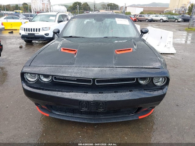 2C3CDZAG9KH525045 Dodge Challenger Sxt