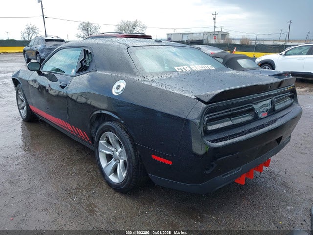 2C3CDZAG9KH525045 Dodge Challenger Sxt