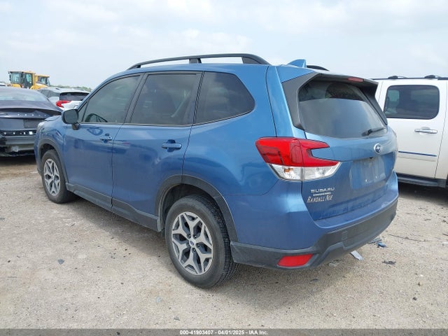 Subaru Forester Premium 2019 JF2SKAEC3KH538077 Image 3