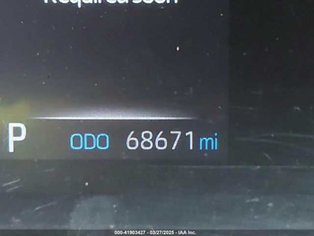 5TDBZRBH1NS216174 Toyota Highlander Le
