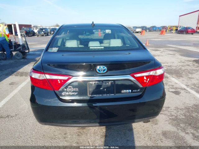 4T1BD1FK8HU228906 Toyota Camry Hybrid Xle