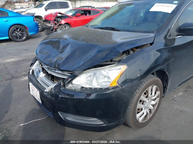 3N1AB7AP7EL697215 Nissan SENTRA SV