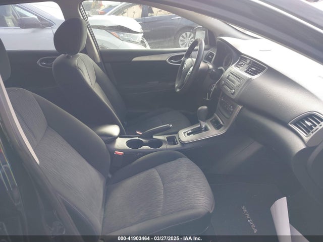 3N1AB7AP7EL697215 Nissan SENTRA SV