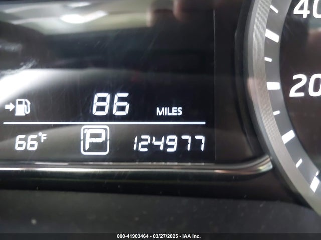 3N1AB7AP7EL697215 Nissan SENTRA SV