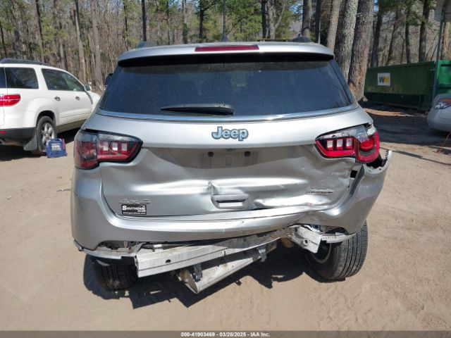 3C4NJDFB1NT164984 Jeep Compass Latitude Lux 4x4