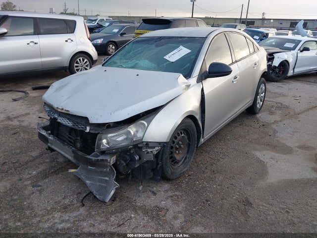 1G1PA5SH6F7201132 Chevrolet Cruze Ls Auto