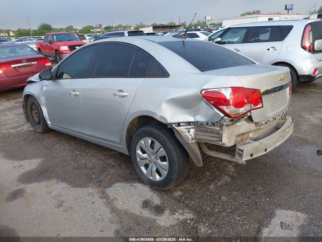 1G1PA5SH6F7201132 Chevrolet Cruze Ls Auto