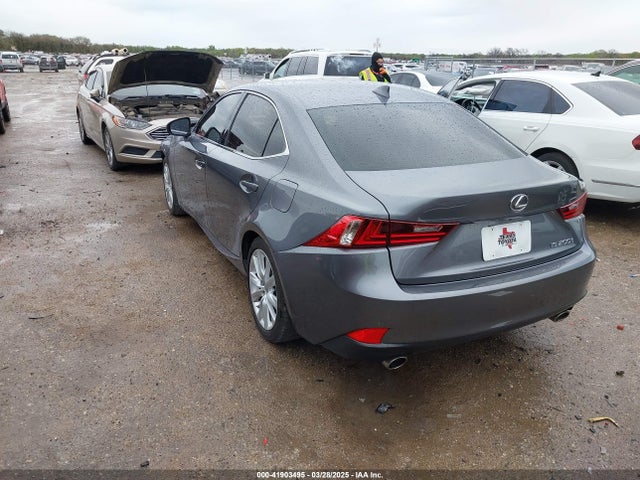 Lexus IS 200T 2016 JTHBA1D27G5006008 Image 3