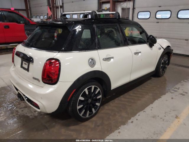 2019 MINI HARDTOP WMWXU3C5XK2H88000 Photo 3