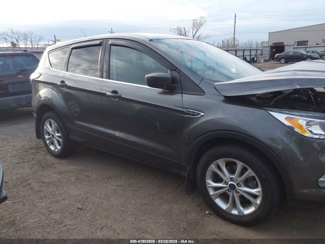 1FMCU0GD9HUD28110 Ford ESCAPE SE