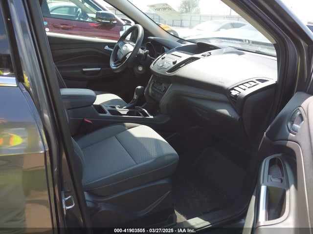 1FMCU0GD9HUD28110 Ford ESCAPE SE