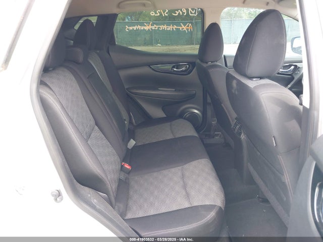 JN1BJ1CP3HW021103 Nissan Rogue Sport Sv