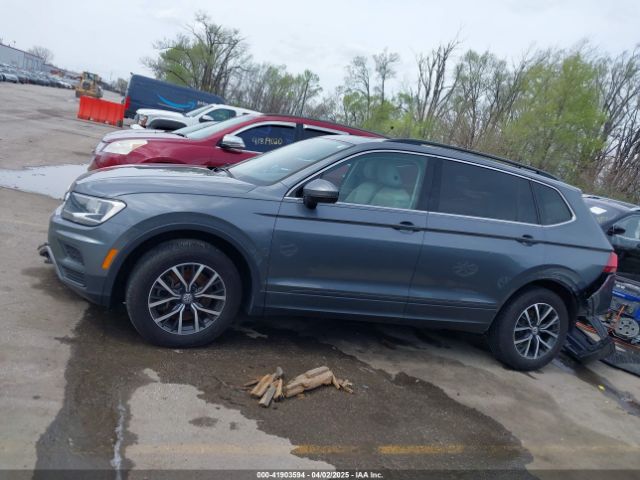 3VV2B7AX7KM136831 Volkswagen Tiguan 2.0t Se/2.0t Sel/2.0t Sel R-line/2.0t Sel R-line Black