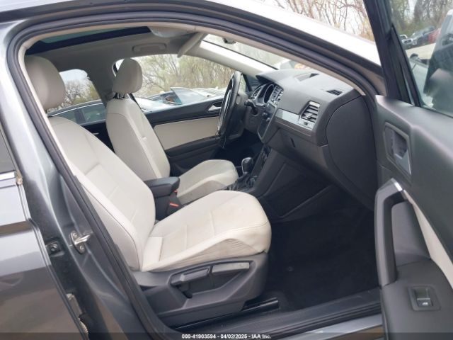 3VV2B7AX7KM136831 Volkswagen Tiguan 2.0t Se/2.0t Sel/2.0t Sel R-line/2.0t Sel R-line Black