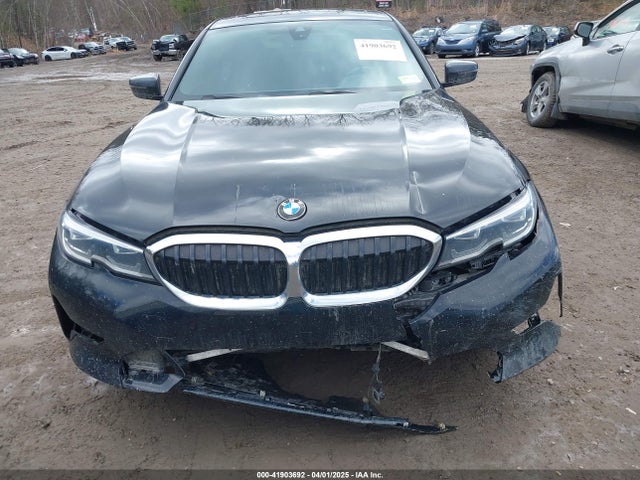 41903692 :رقم المزاد ، 3MW5R7J07L8B20338 vin ، 2020 Bmw 330i Xdrive مزاد بيع