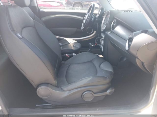 2009 MINI COOPER S CLUBMAN WMWMM33559TP89950 Photo 4
