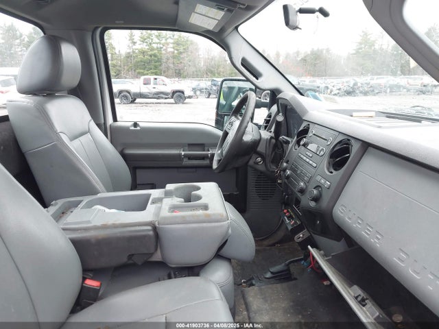 Ford F-250 Xl 2014 1FTBF2B69EEA88464 Image 5