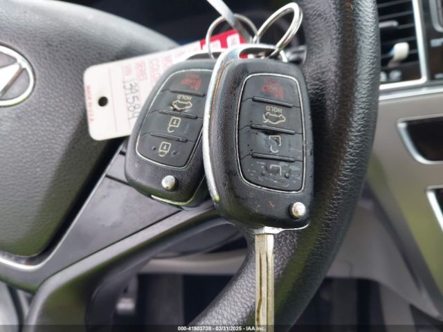 5NPE24AF2FH139584 Hyundai SONATA SE