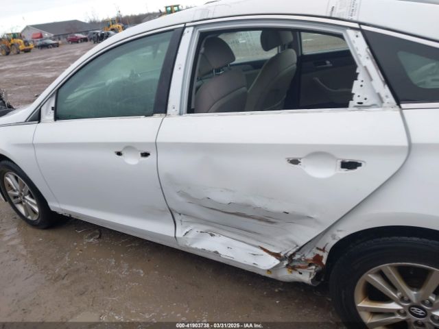 5NPE24AF2FH139584 Hyundai SONATA SE