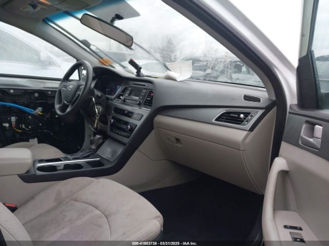 5NPE24AF2FH139584 Hyundai SONATA SE