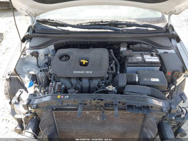 KMHD84LF2HU381027 Hyundai ELANTRA SE