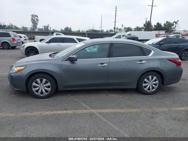 1N4AL3AP3JC162204 Nissan Altima 2.5 S