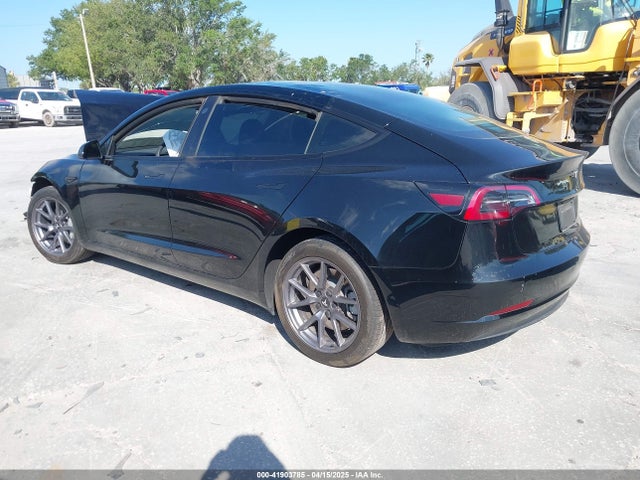 2023 TESLA MODEL 3 5YJ3E1EA8PF620239 Photo 2