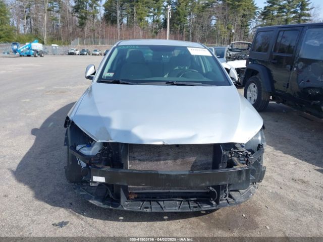 5NPD74LF6JH297204 Hyundai ELANTRA SE