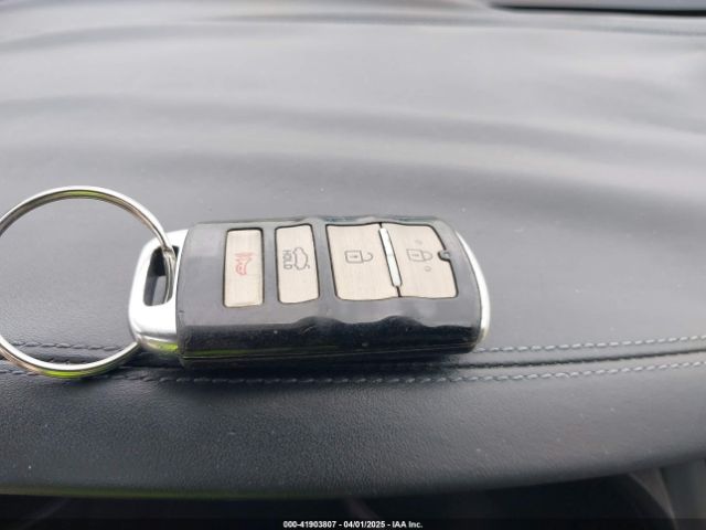 KNALW4D48F6018541 KIA K900 Luxury