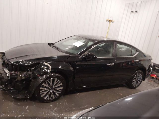 1N4BL4DW7RN377744 Nissan Altima Sv Intelligent Awd