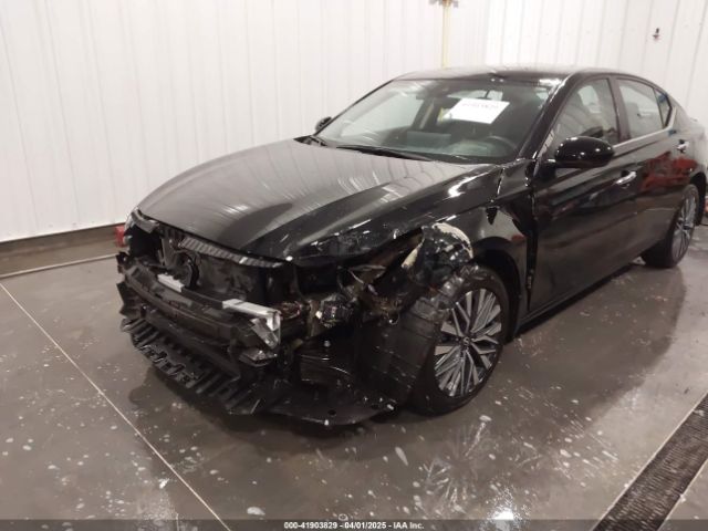 1N4BL4DW7RN377744 Nissan Altima Sv Intelligent Awd