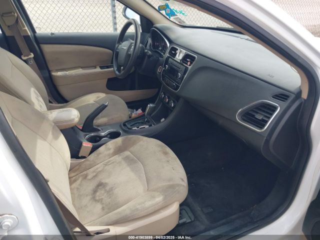 2014 CHRYSLER 200 1C3CCBAB4EN141555 Photo 4