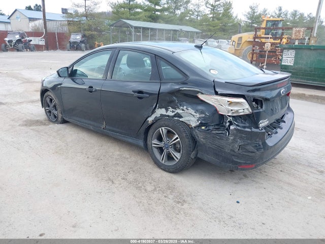 1FADP3F2XEL284465 Ford FOCUS SE