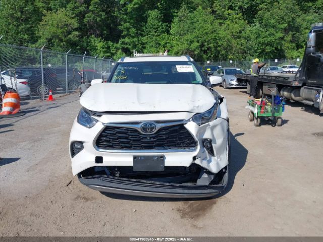 5TDFZRBH7MS109498 Toyota Highlander Platinum