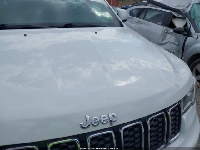 1C4RJFAG1JC479838 Jeep Grand Cherokee Laredo E 4x4