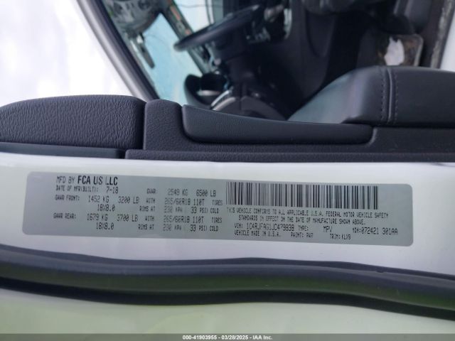1C4RJFAG1JC479838 Jeep Grand Cherokee Laredo E 4x4