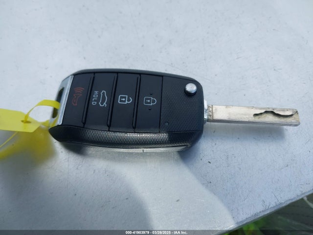 5XXGT4L33HG175579 KIA Optima Lx