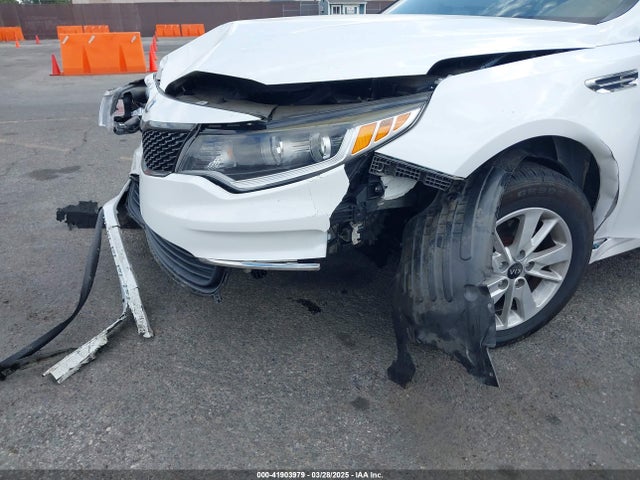 5XXGT4L33HG175579 KIA Optima Lx