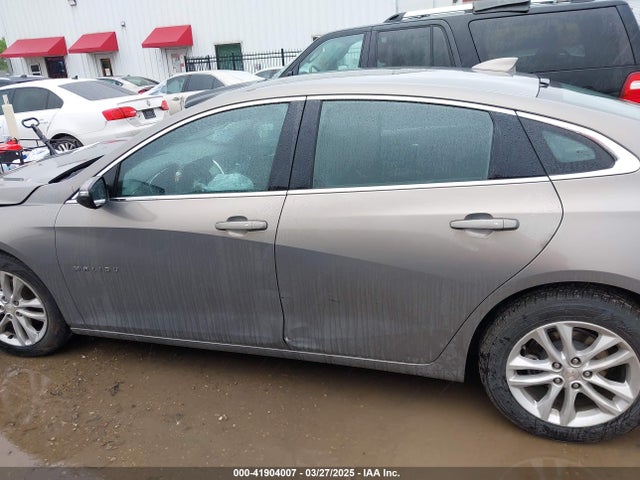 1G1ZE5ST9HF254238 Chevrolet MALIBU 1LT