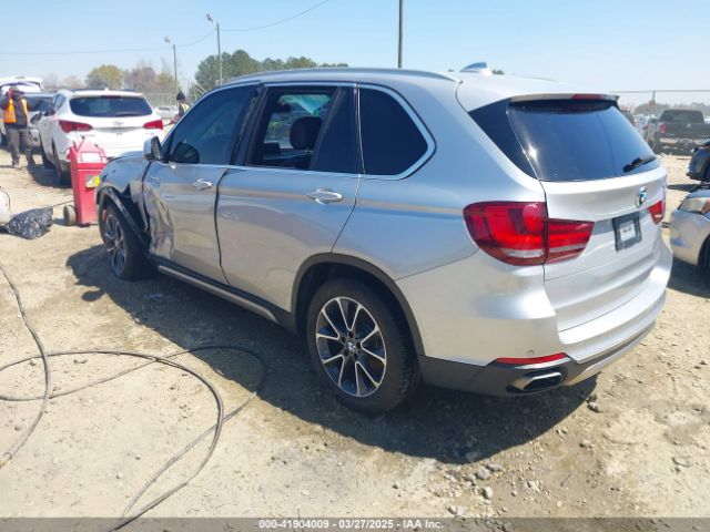 2018 BMW X5 5UXKR2C59J0Z20923 Photo 2