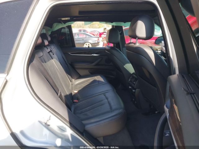 2018 BMW X5 5UXKR2C59J0Z20923 Photo 7