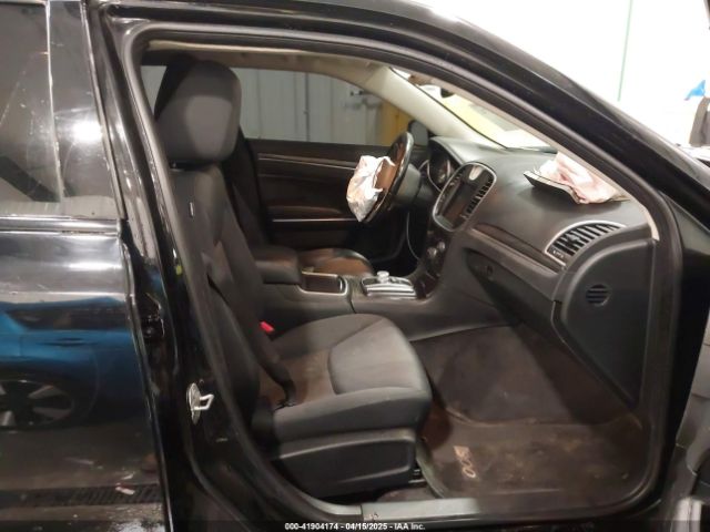2018 CHRYSLER 300 2C3CCARG5JH286066 Photo 4