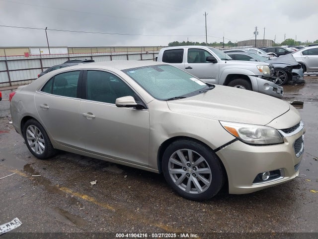 1G11E5SL2EF127596 Chevrolet MALIBU 2LT